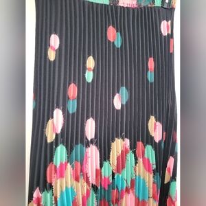 BLACK PRINTED PLEATED SKIRT